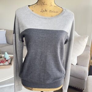 Banana Republic Two-Tone Gray Women's Sweater